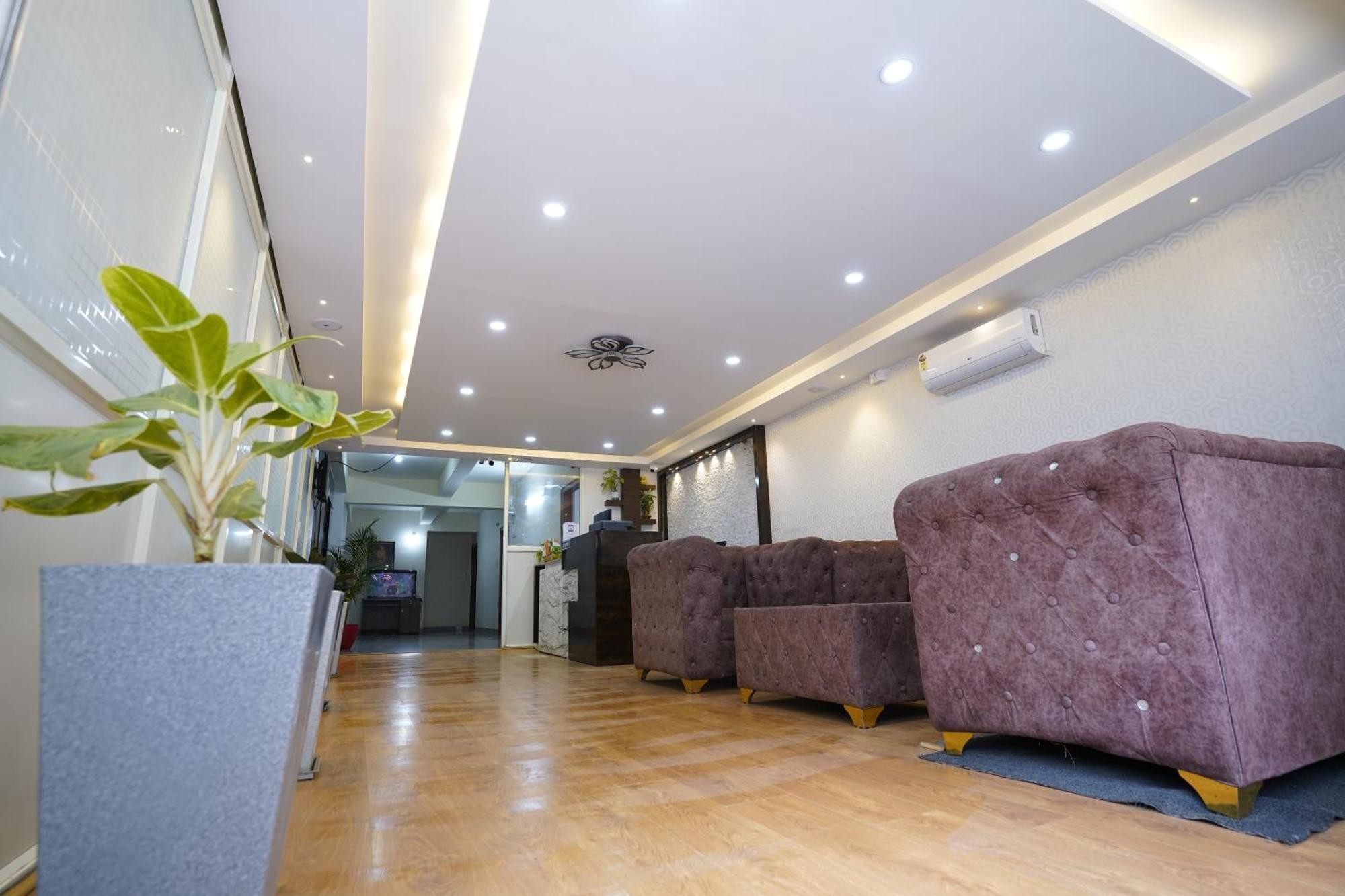 Хостел Sai Manyata Business Residency, Manyata Tech Park Бенґалуру Екстер'єр фото